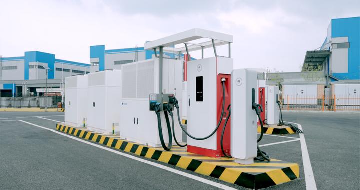 华为兆瓦超充与超充联盟2.0：开启重卡电动化下半场