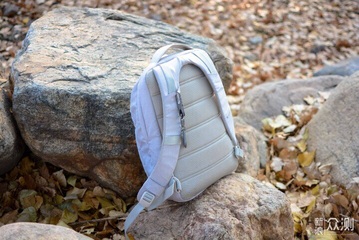 鈦合金+不鏽鋼+多功能工具，費戈帶刀鑰匙扣_新浪眾測