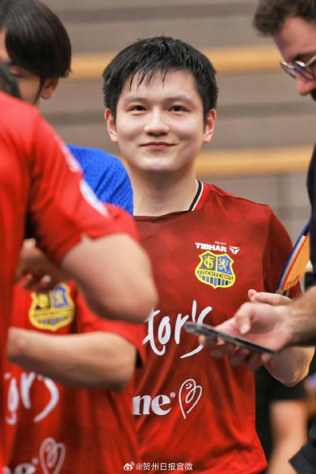 从奥运对手到俱乐部战友，体育无国界的精神是否正在重塑国际体坛新秩序？