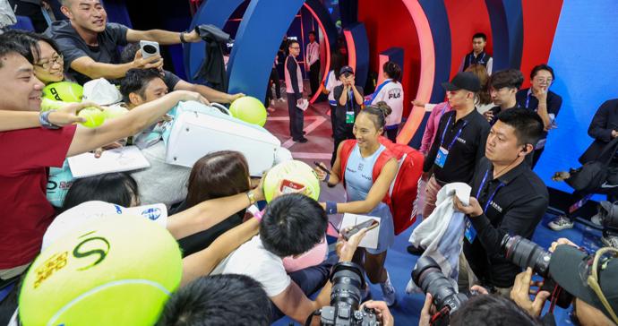 郑钦文缺席新赛季前两周赛事，零热身冲击澳网前景值得担心吗？