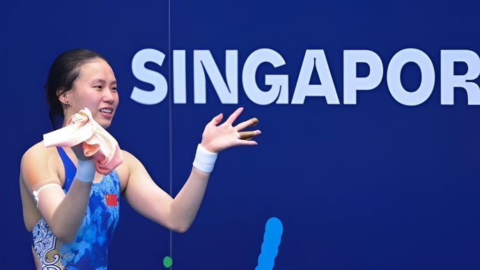 陈芋汐首获世界泳联2025最佳跳水女将