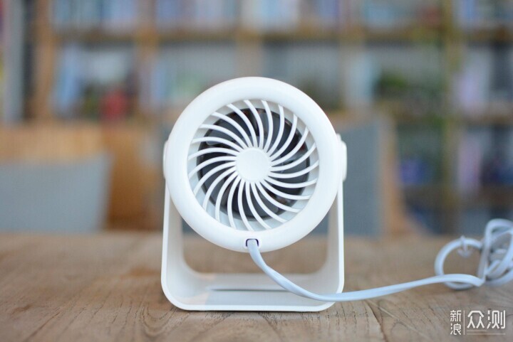 百元價位製熱神器！西聖Warm mini桌面暖風機_新浪眾測
