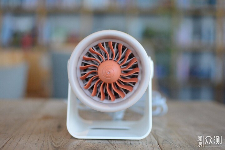 百元價位製熱神器！西聖Warm mini桌面暖風機_新浪眾測