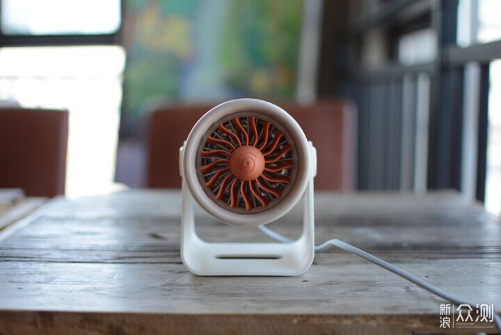 百元價位製熱神器！西聖Warm mini桌面暖風機_新浪眾測