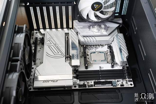 散熱比裸機還好，狂送5個風扇，安鈦克機箱P30_新浪眾測