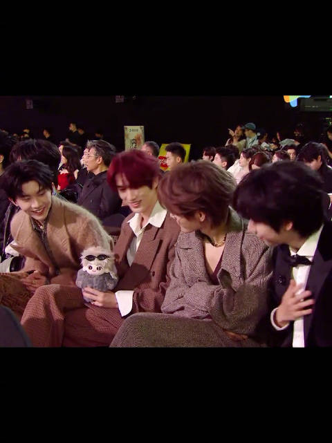 时代少年团台下悄悄话