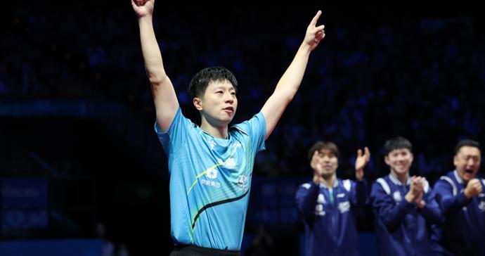 乒乓球运动员马龙获国家级教练资格