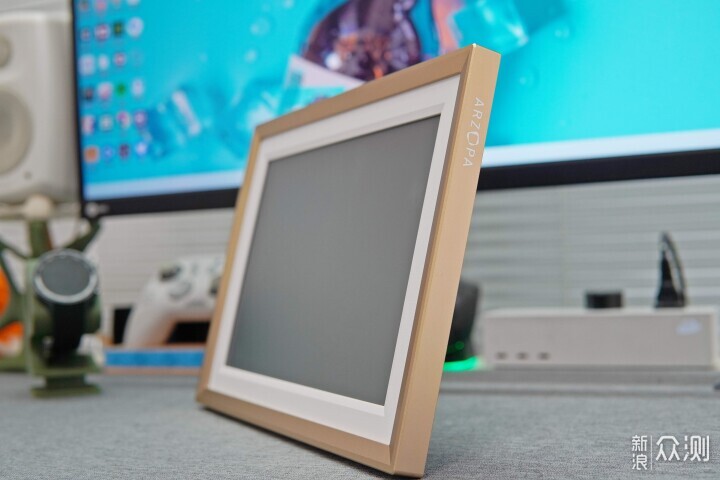 ARZOPA D10雲相框：支援無限雲上傳的數碼相框_新浪眾測