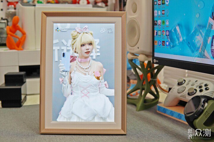 ARZOPA D10雲相框：支援無限雲上傳的數碼相框_新浪眾測