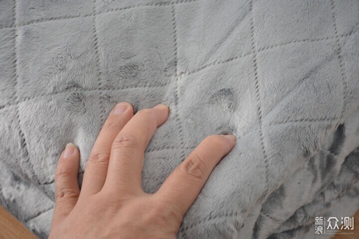 宮菱水暖毯測評:安全無毒無輻射水暖毯標杆_新浪眾測