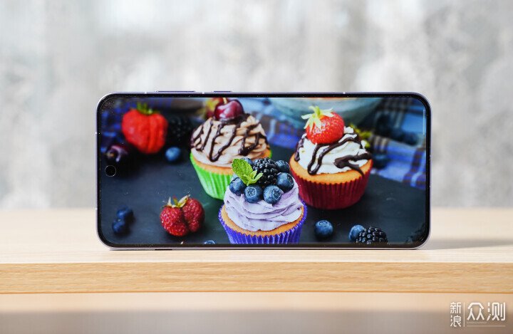 外觀秀美+武藝高強+續航逆天,一加Ace 6T分享 _新浪眾測