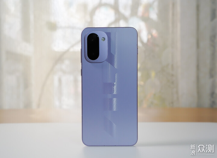 外觀秀美+武藝高強+續航逆天,一加Ace 6T分享 _新浪眾測