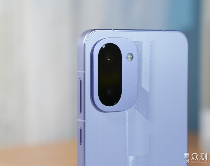 外觀秀美+武藝高強+續航逆天,一加Ace 6T分享 _新浪眾測