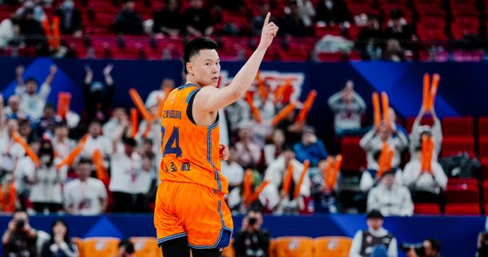 一再证明自己，郭士强为何还是看不上李弘权？