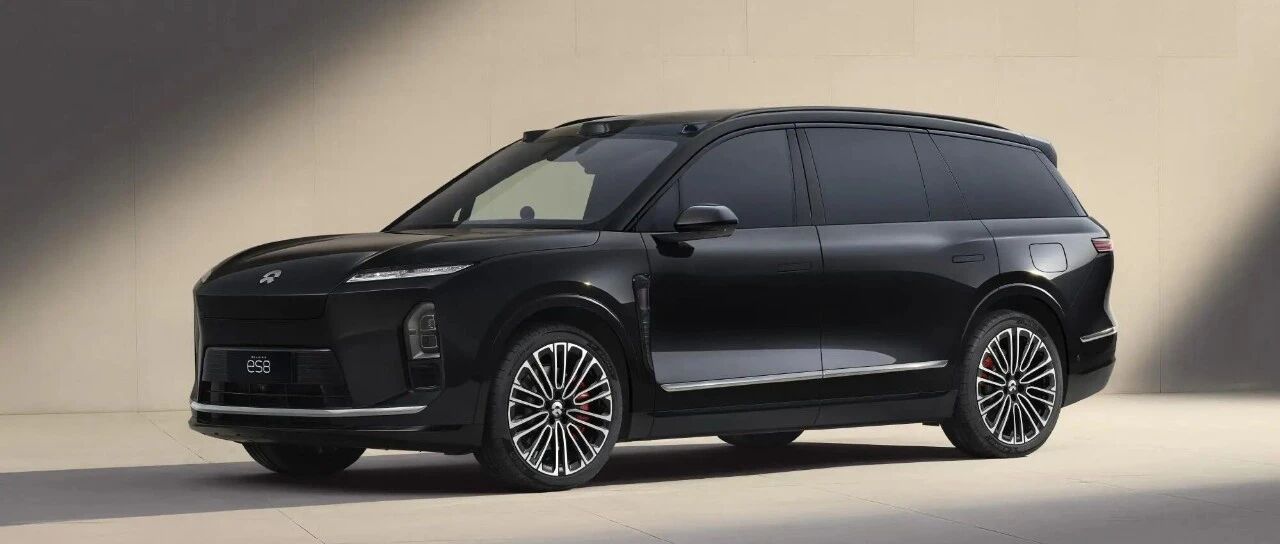 春节面子之战：当问界M8遇上蔚来ES8，谁更能定义归乡路上的荣耀？