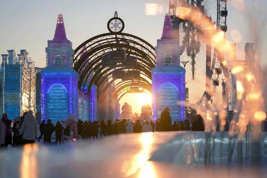 冰雪大片来啦！尔滨再上演现实版冰雪奇缘