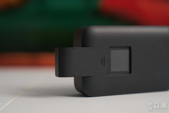 45W 快充雙平台兼容:iWALK 小魔移動電源_新浪眾測