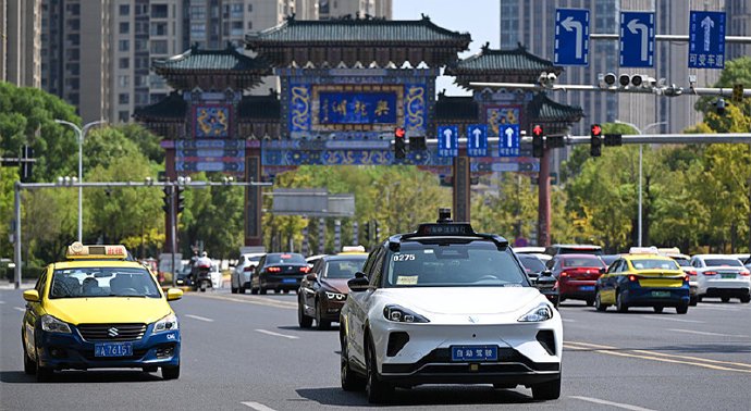 中国车企借力高通/零跑方案突围，自动驾驶第三极正在改写美企双雄格局？