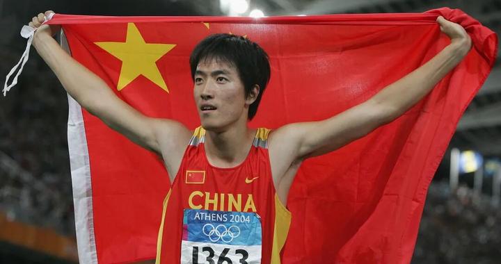 冲上热搜！“移民美国”？刘翔回应