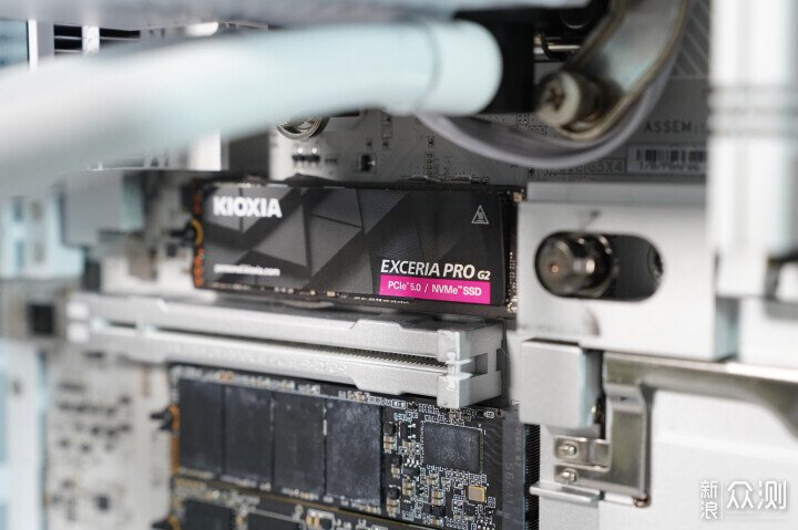 14GB/s狂飆！鎧俠PCIe 5.0 固態硬盤實測_新浪眾測