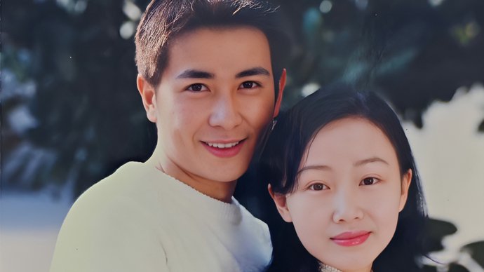 黄慧颐曝保剑锋婚前出轨 双方法庭对峙