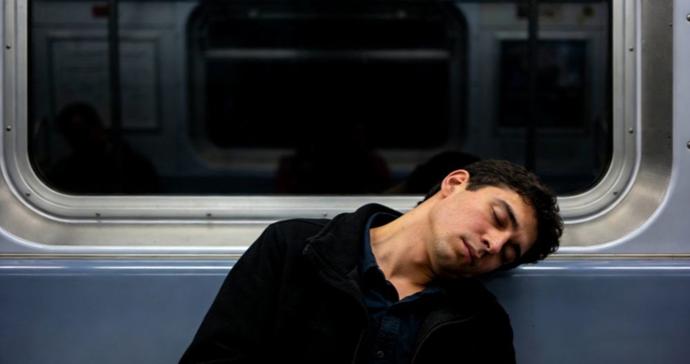 十日谈·锻炼日志｜孙悦礼：通勤打盹，护好颈椎