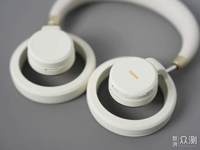 學生黨實測南卡Bolt：讓我享受學習與運動_新浪眾測