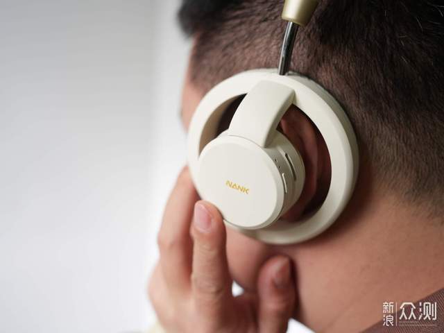 學生黨實測南卡Bolt：讓我享受學習與運動_新浪眾測