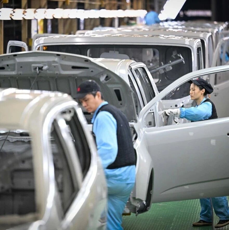 【快讯】“重庆造”氢能重卡独闯天山赋能疆煤外运