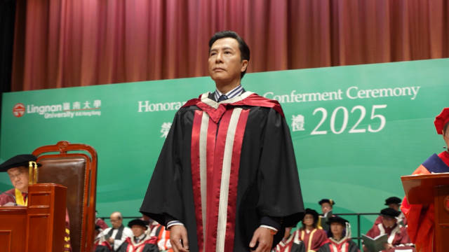 甄子丹获颁荣誉博士