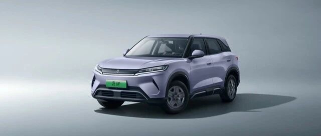 比亚迪元UP凭借其精准的市场定位和出色的产品力，已然成为细分市场的销量佼佼者