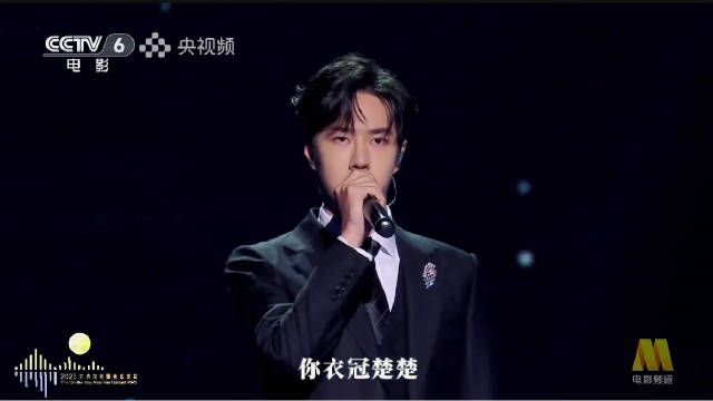 戳↓一起重温@UNIQ-王一博 现场演唱的电影《无名》同名主题曲，下周影院见！