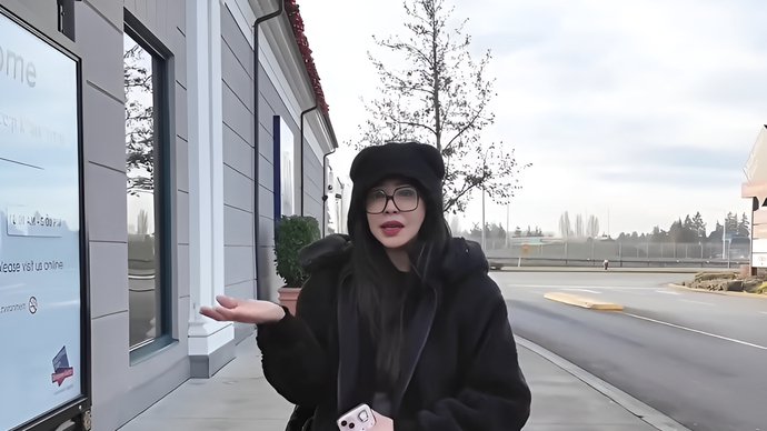 王祖贤生日晒素颜分享艾灸新生活