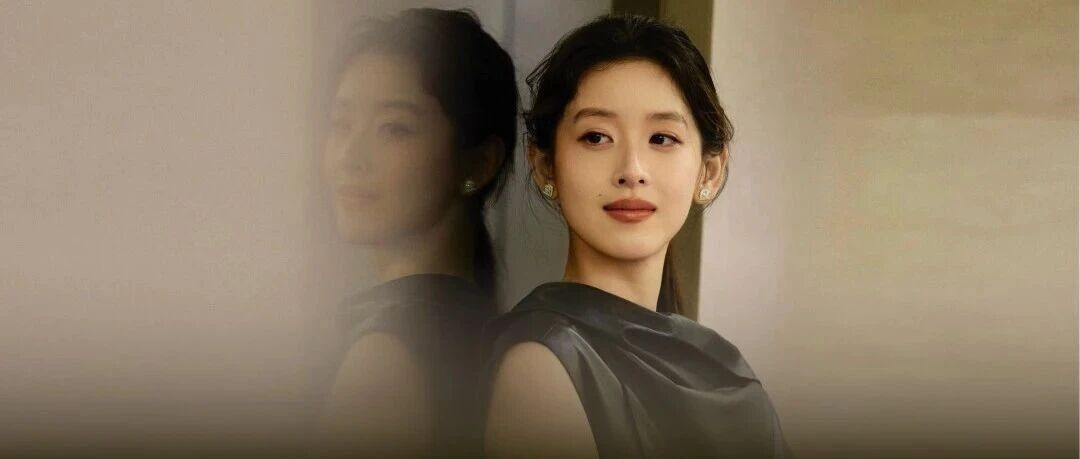 章泽天官宣新身份