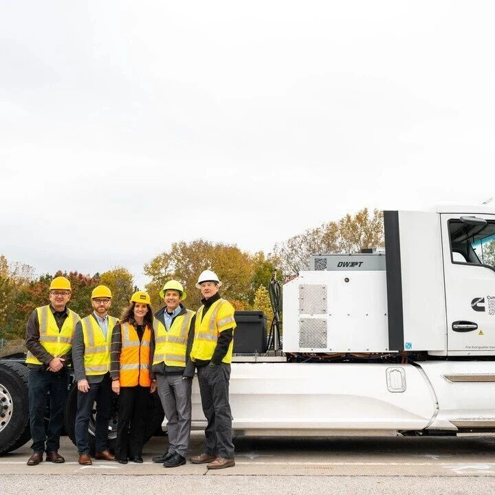 “边跑边充”迈出关键一步：美国普渡大学完成重卡高速无线充电验证