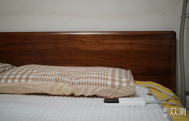 魔都降溫了，給爸媽買一個米家智能電熱毯。_新浪眾測