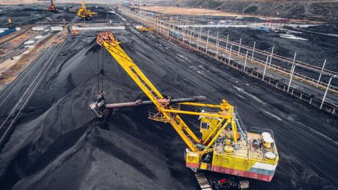 新能源装机超煤电 绿色金融推煤电转型