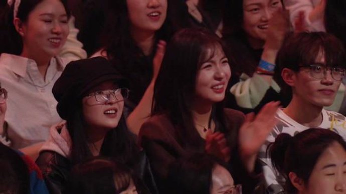 丁真劝向佐退圈掀网络热议