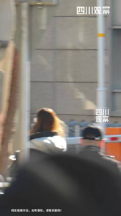 丁禹兮喝咖啡李现喝牛奶