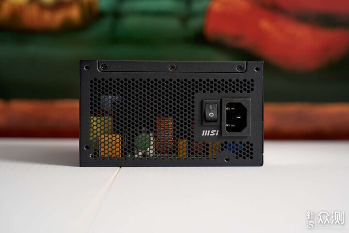 十年質保白金全模｜微星PROA1000PL PCIE5電源_新浪眾測