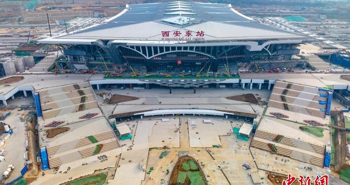 西安东站站牌正式亮相