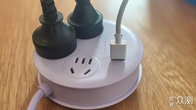 奧睿科電小包插排，告別“盤絲洞”式線纜雜亂_新浪眾測
