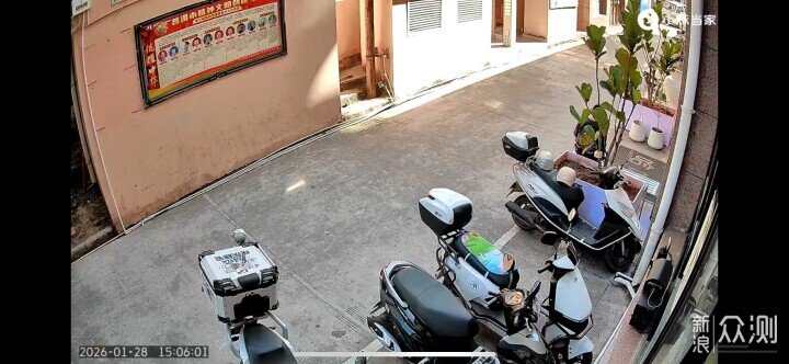 咖啡店實測小豚當家鯨瞳Max，監控終於安心了_新浪眾測