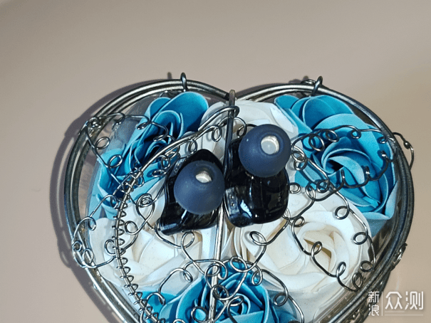 百元HiFi的越級驚喜：西聖入耳式HiFi耳機評測 _新浪眾測