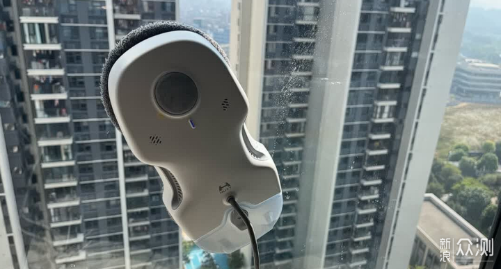 擦窗機器人安全嗎?電動擦玻璃器十大排名品牌_新浪眾測