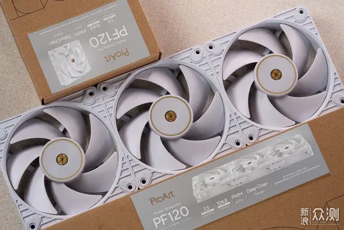 散熱的藝術—— Asus ProArt PF120 風搧開箱_新浪眾測