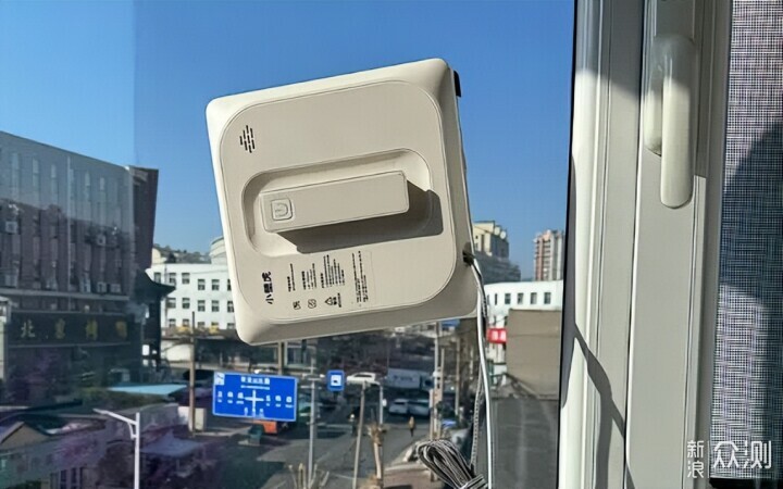 擦窗機器人安全嗎?電動擦玻璃器十大排名品牌_新浪眾測