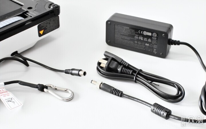 擦窗機器人安全嗎?電動擦玻璃器十大排名品牌_新浪眾測