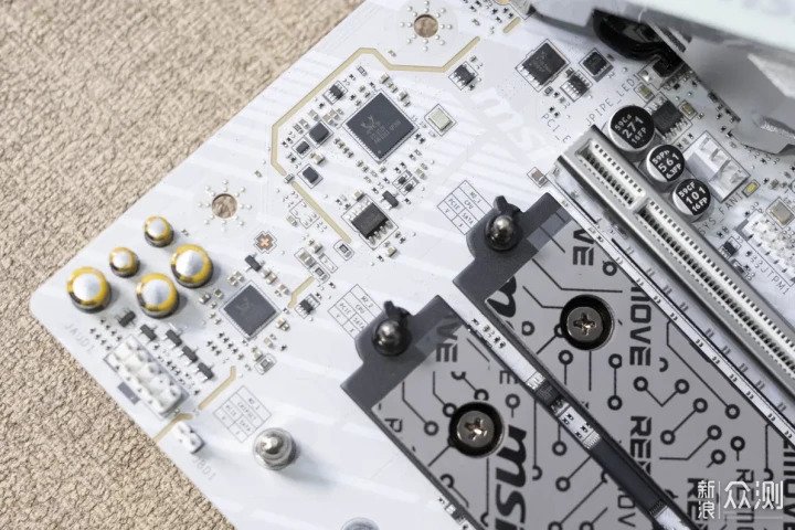 MPG B850M EDGE TI MAX WIFI刀鋒鈦評測_新浪眾測