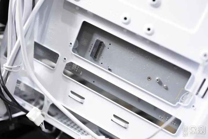 MPG B850M EDGE TI MAX WIFI刀鋒鈦評測_新浪眾測